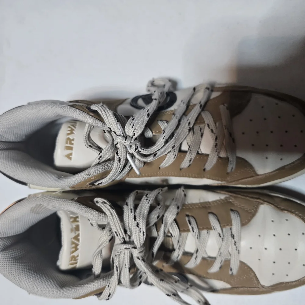 Airwalk stylish high